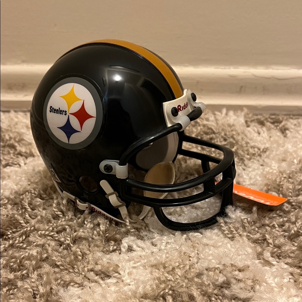 Riddell Pittsburgh Steelers Mini Helmet